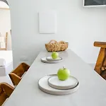 Thimari * Fira (Santorini)