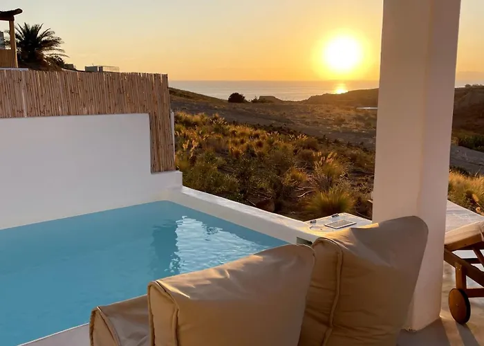 Thimari * Fira (Santorini)