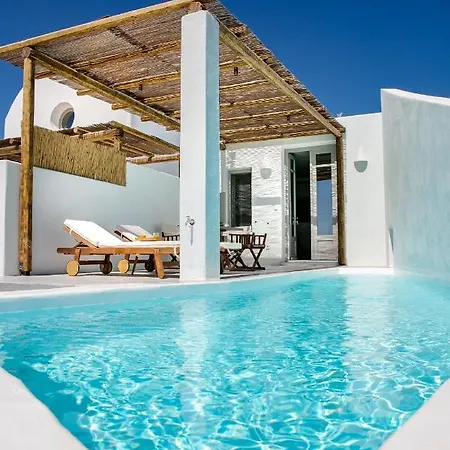 Thimari Fira (Santorini)