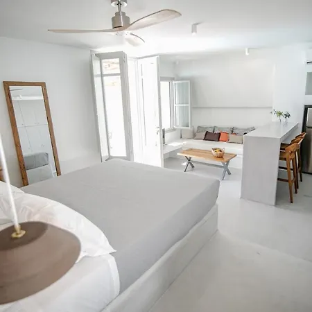 Thimari * Fira (Santorini)